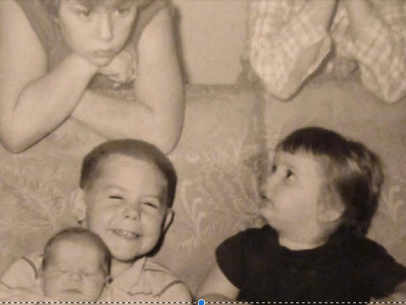 Memoir Moment —  Holiday Sister&nbsp;Blues